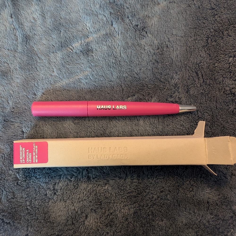 Le Monster Lip Crayon Fuchsia Shimmer 0.05oz 1.4g